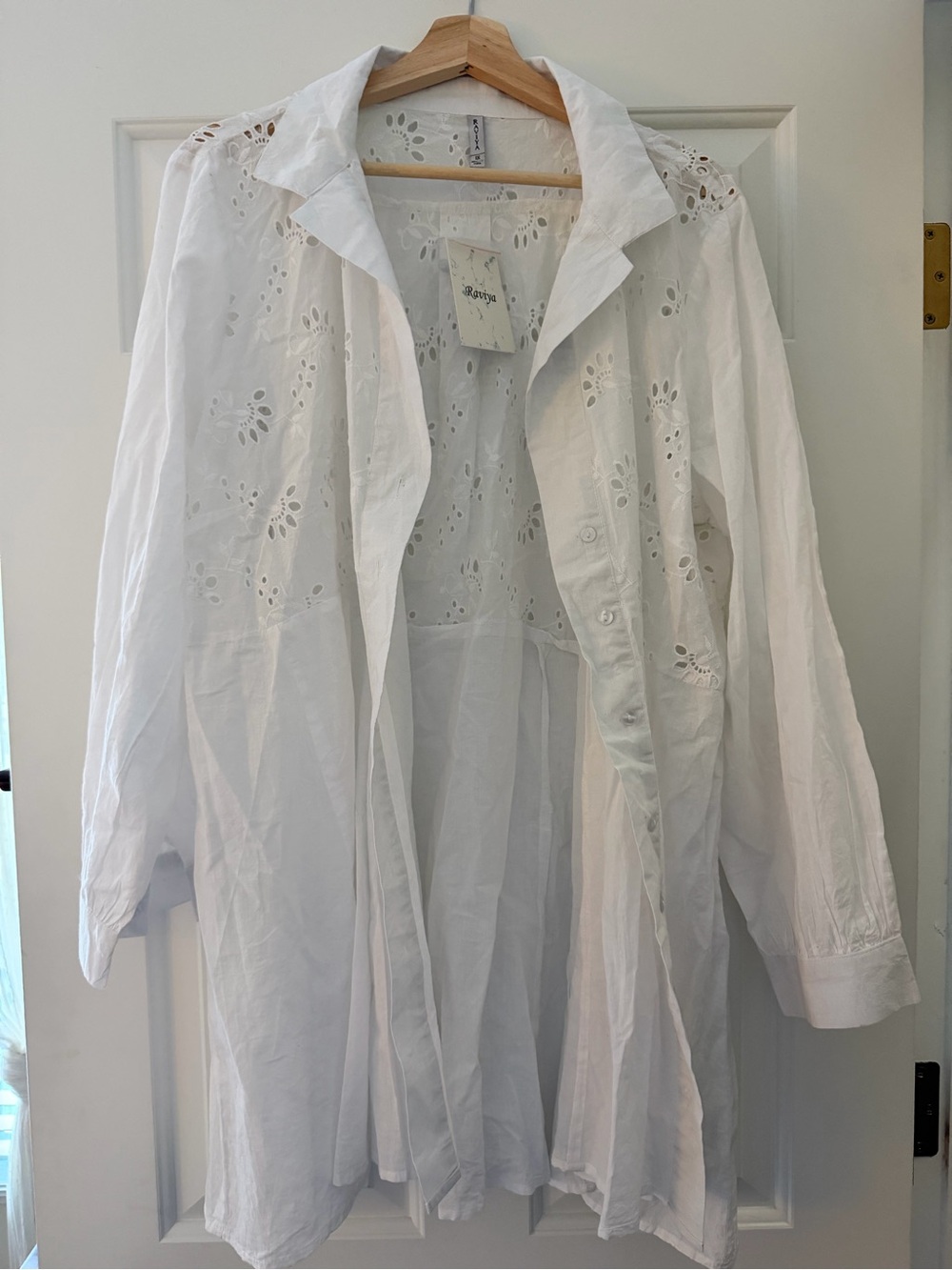 NWT White Eyelet Button-Front Cotton Tunic (Swim Cover Up)